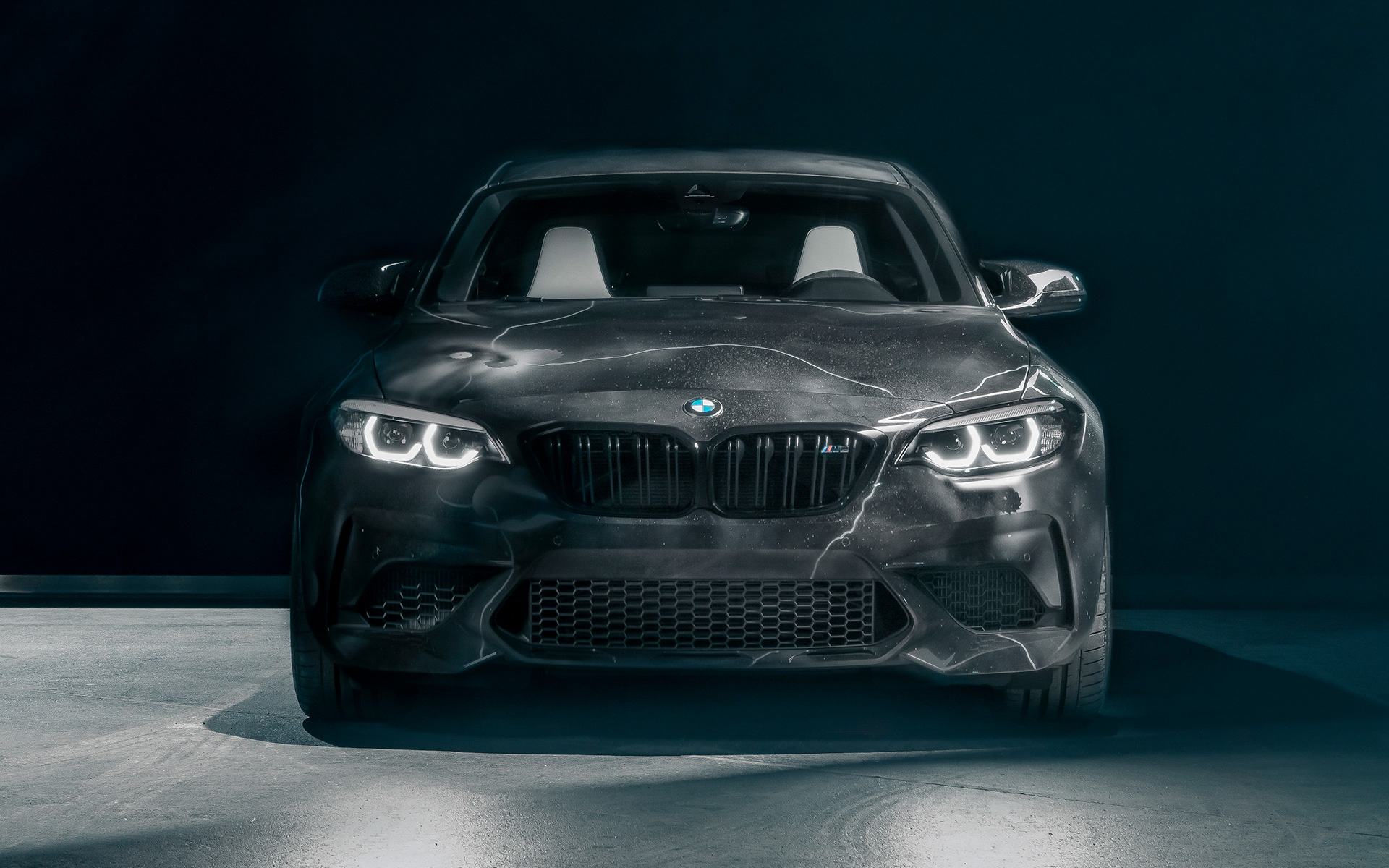 BMW M2 Edition designed by FUTURA, 2000, F87, 2020, pogled od spredaj na črnem ozadju